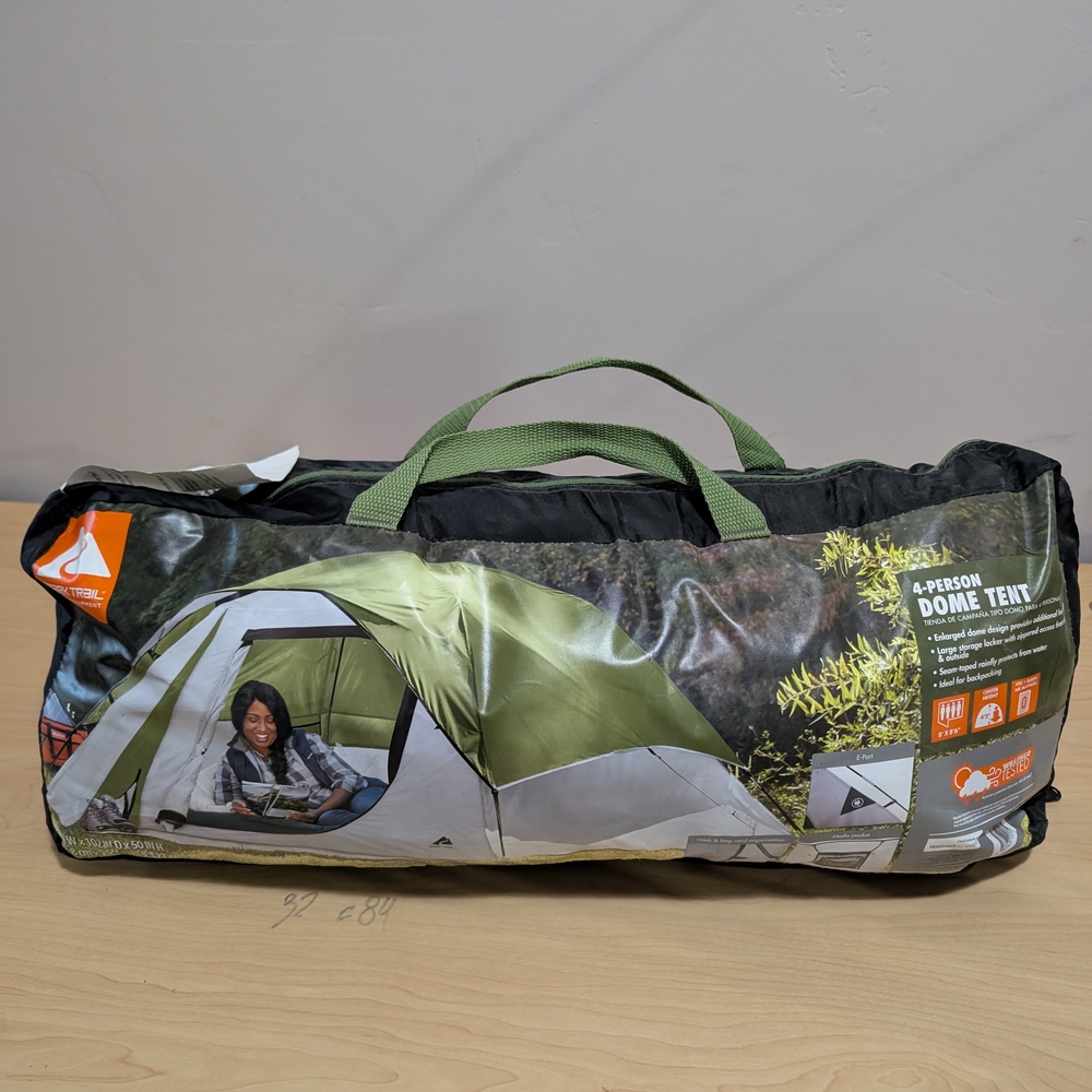 4-Person Dome Tent - Green and Black